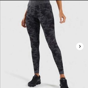 Gymshark Camo Adapt Leggings Size Small